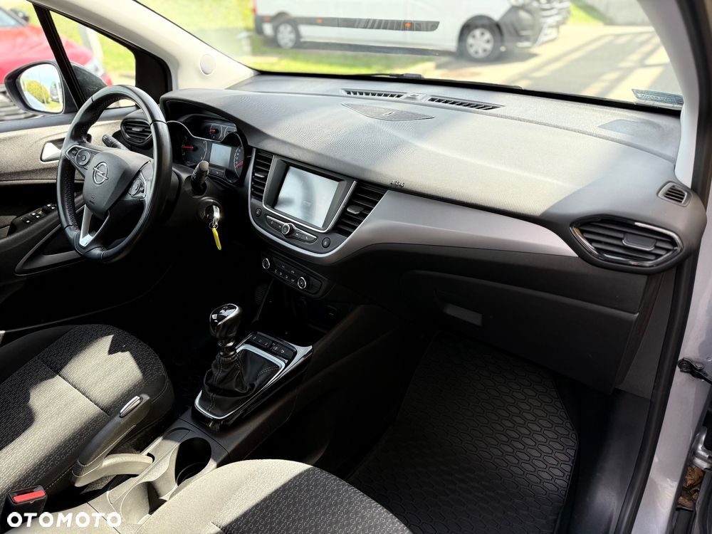 Opel Crossland X - 17