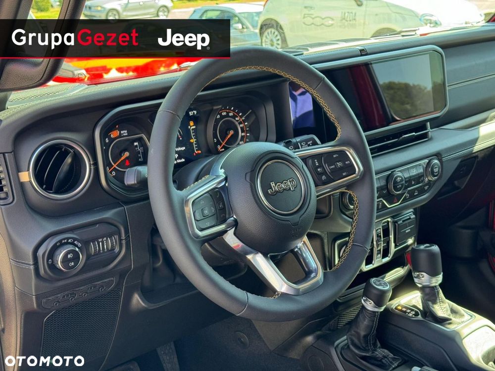 Jeep Wrangler - 8