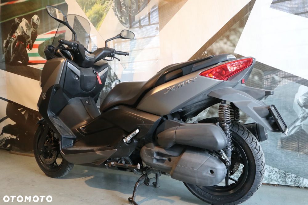 Yamaha X-max - 5