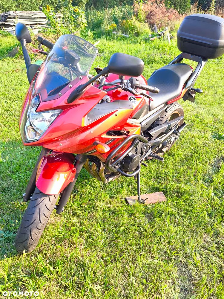 Yamaha XJ - 6