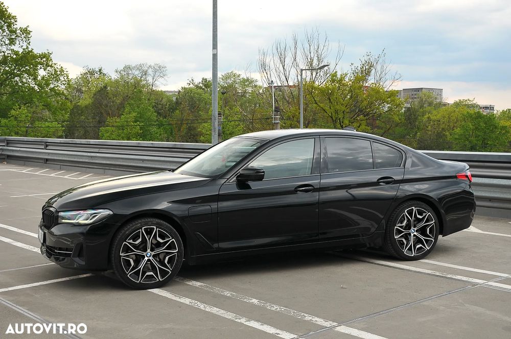 BMW Seria 5 530e xDrive AT PHEV - 12