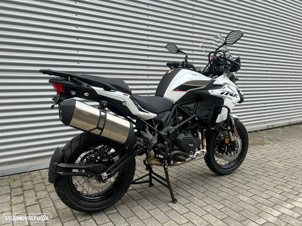 Benelli TRK 502 BENELLI TRK 502 X - 8