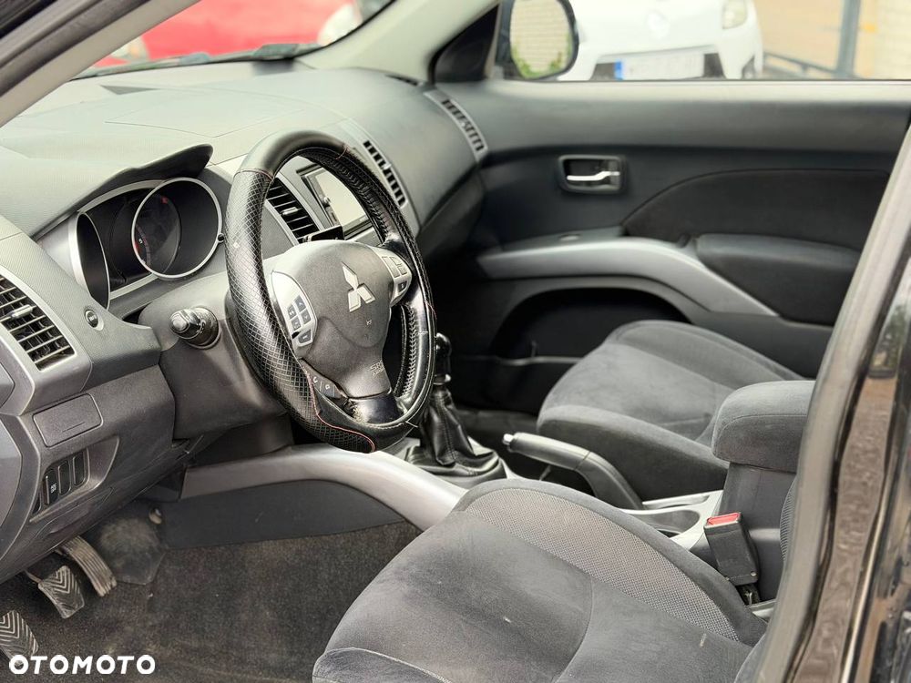 Mitsubishi Outlander 2.0 DID Intense + - 7