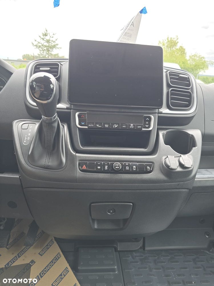 Peugeot BOXER - 21