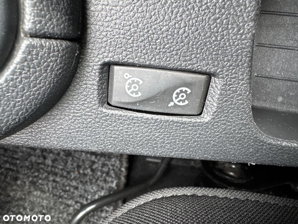 Renault Clio - 24