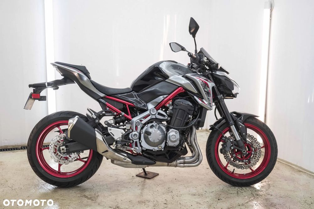 Kawasaki Z 900 - 5