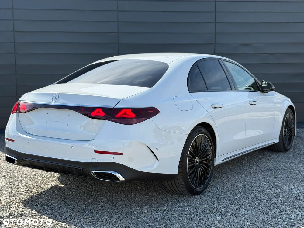 Mercedes-Benz Klasa E 220 d mHEV 4-Matic AMG 9G-Tronic - 7