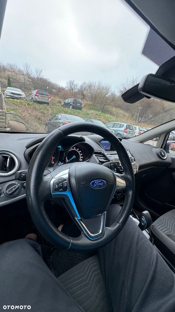 Ford Fiesta - 18