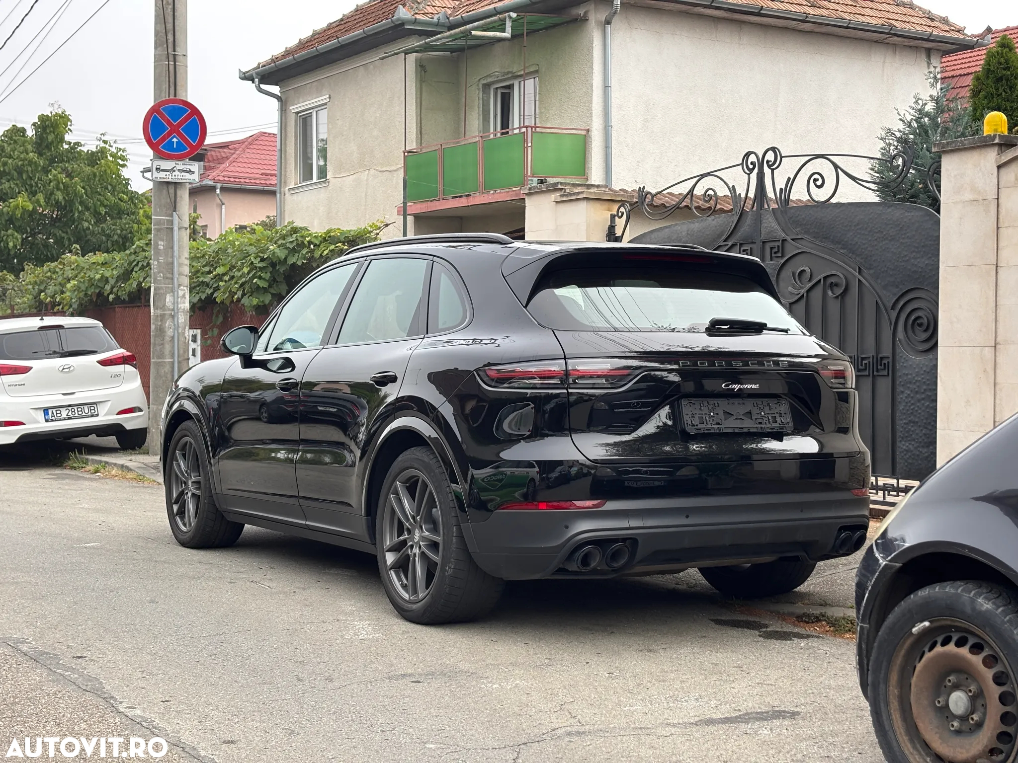 Porsche Cayenne Tiptronic S - 4