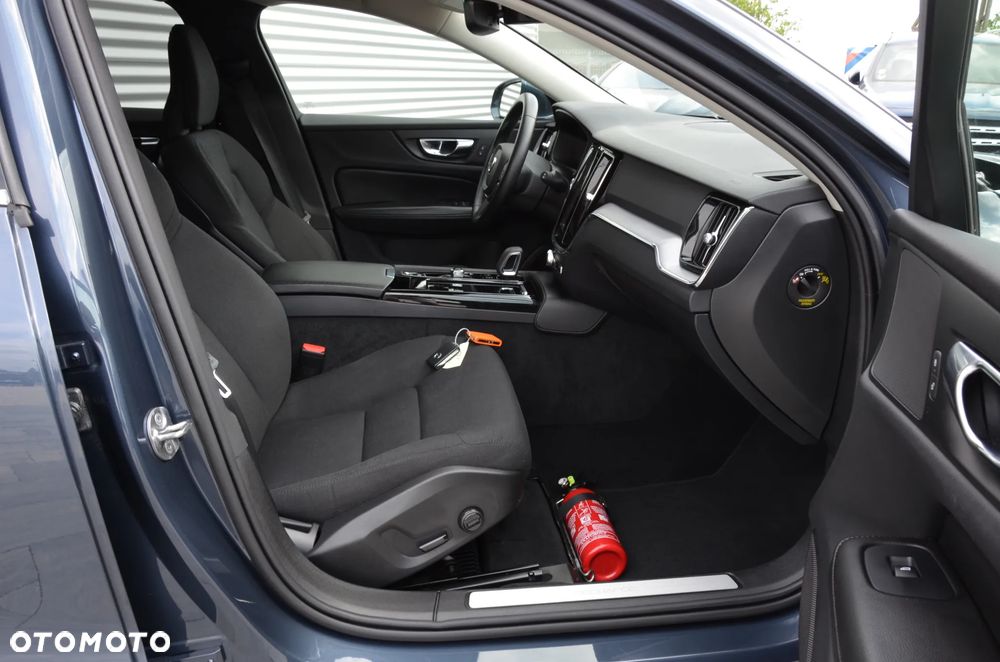 Volvo V60 T6 AWD Plug-In Hybrid Inscription Expression - 13
