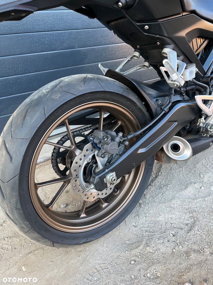 Honda CB - 2