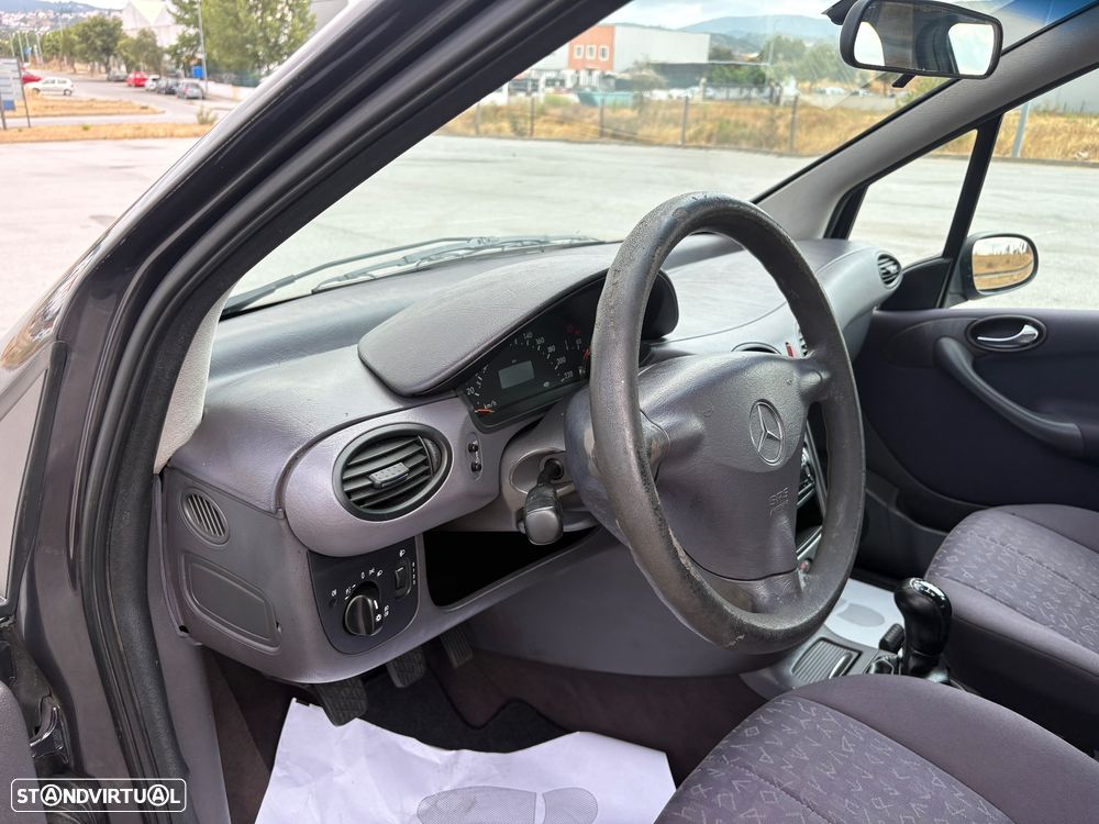 Mercedes-Benz A 140 Classic - 12