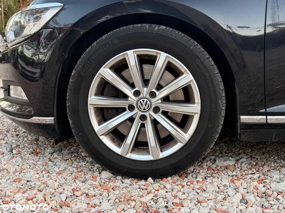 Volkswagen Passat - 6