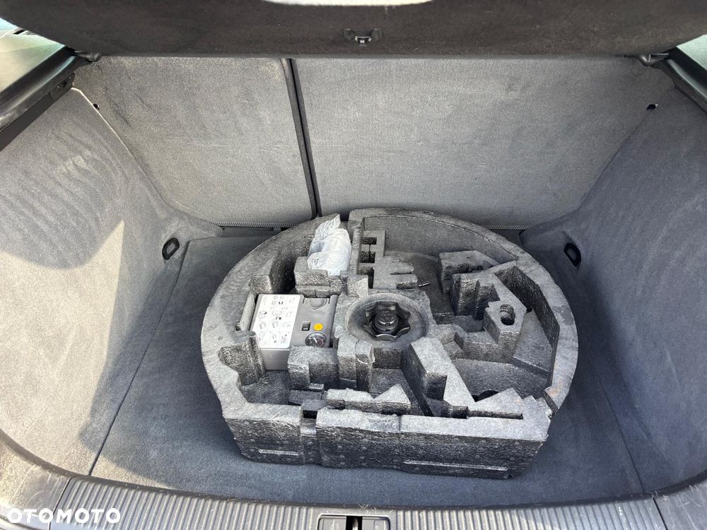Audi A3 3-drzwiowe 1.6 Ambition - 30