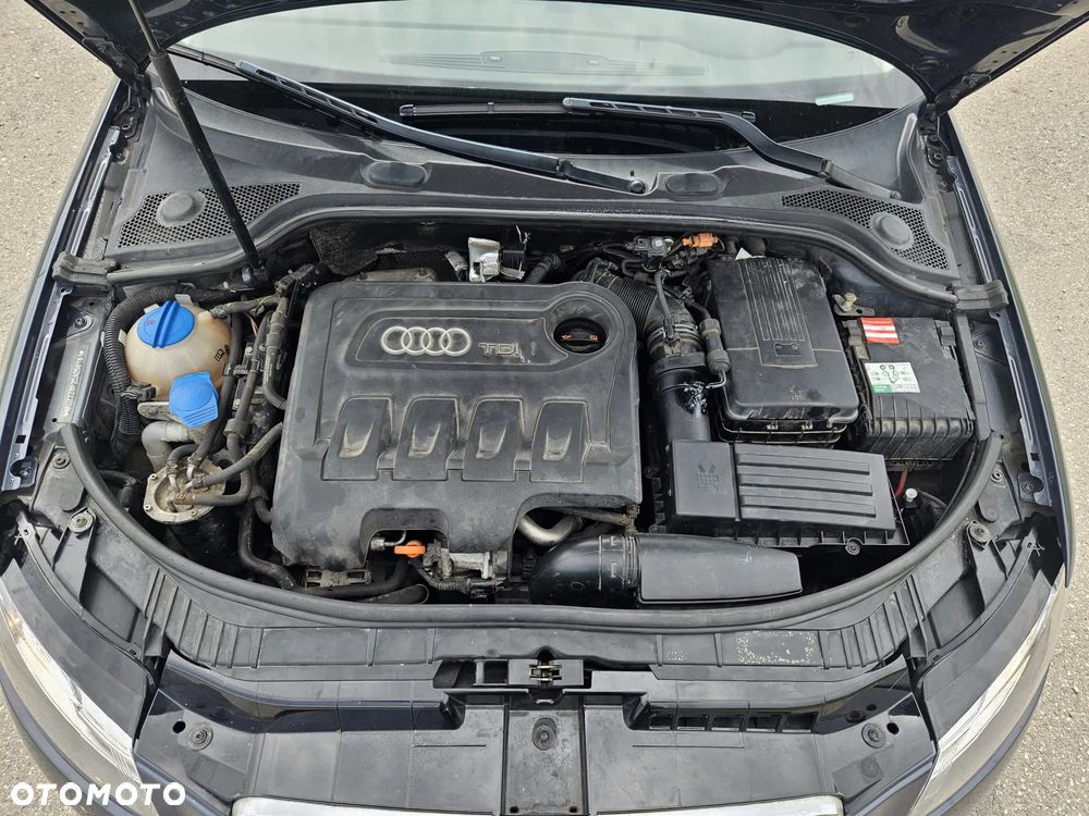 Audi A3 Sportback 2.0 TDI DPF Ambiente - 14
