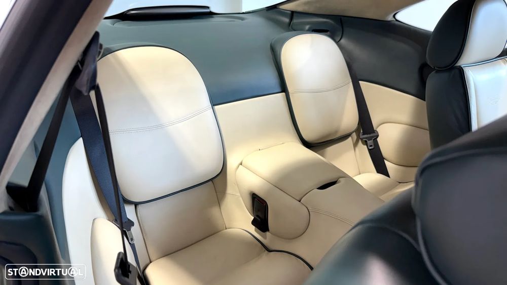 Aston Martin DB7 Vantage Coupé - 17
