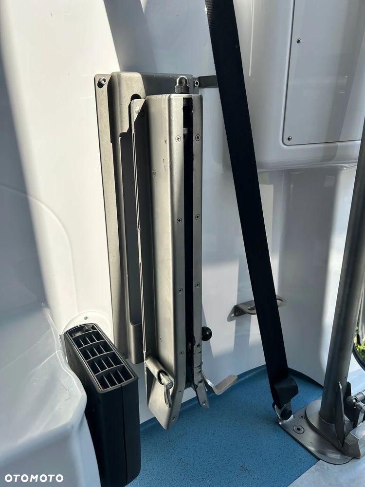 Volkswagen Crafter - 32