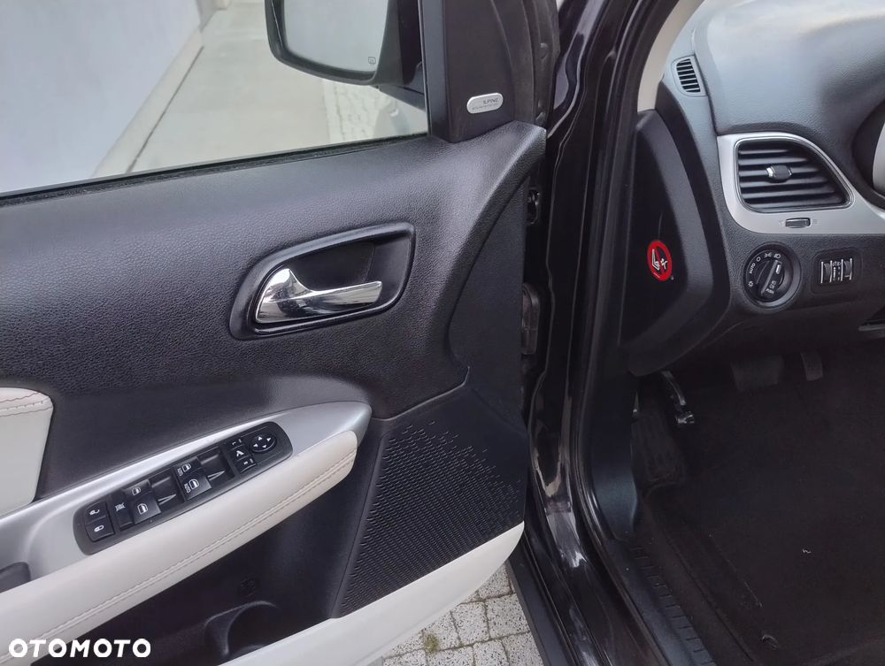 Fiat Freemont 2.0 Multijet 16V DPF Automatik Allrad Urban - 15