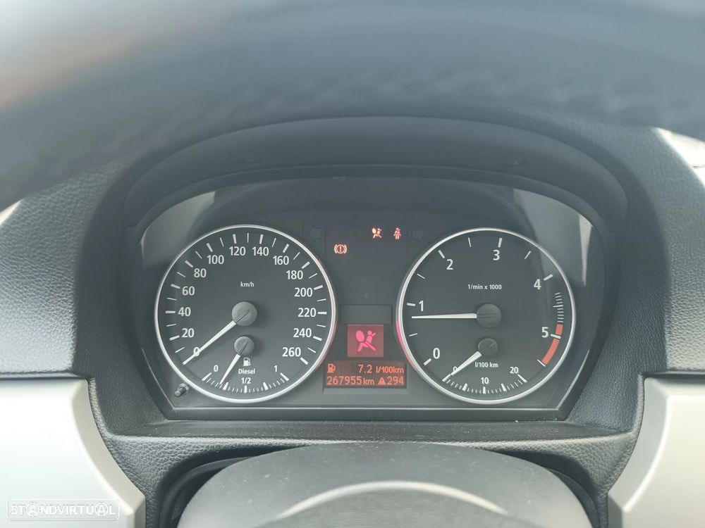 BMW 320 d Touring - 19