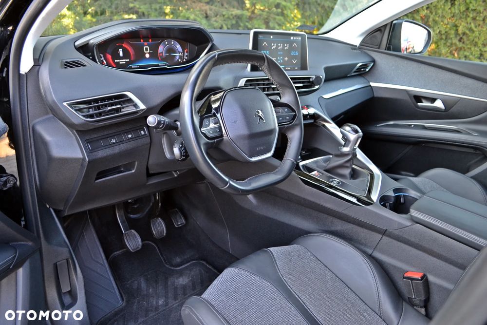 Peugeot 3008 - 18