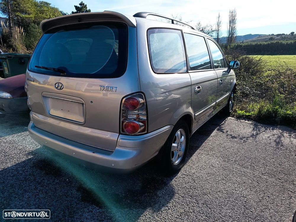 Hyundai Trajet 2.0 CRDi GLS - 2