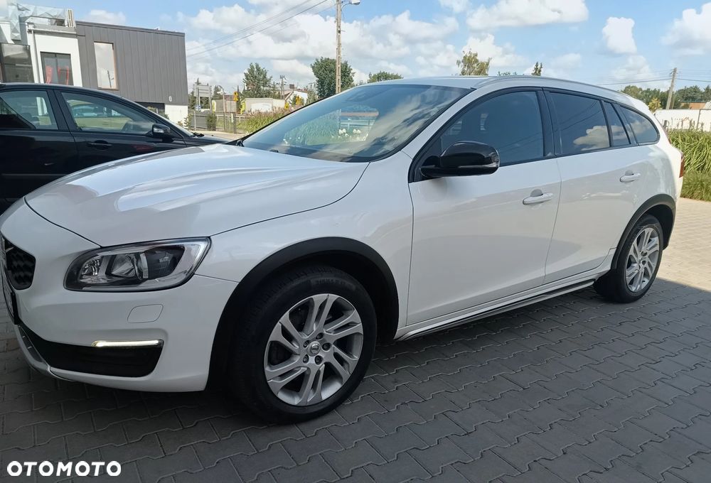 Volvo V60 Cross Country D4 Drive-E Summum - 4