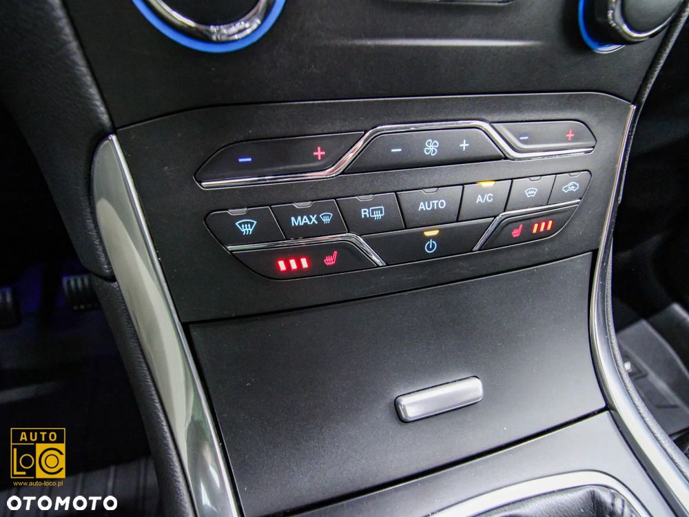 Ford S-Max 2.0 EcoBlue Titanium - 26