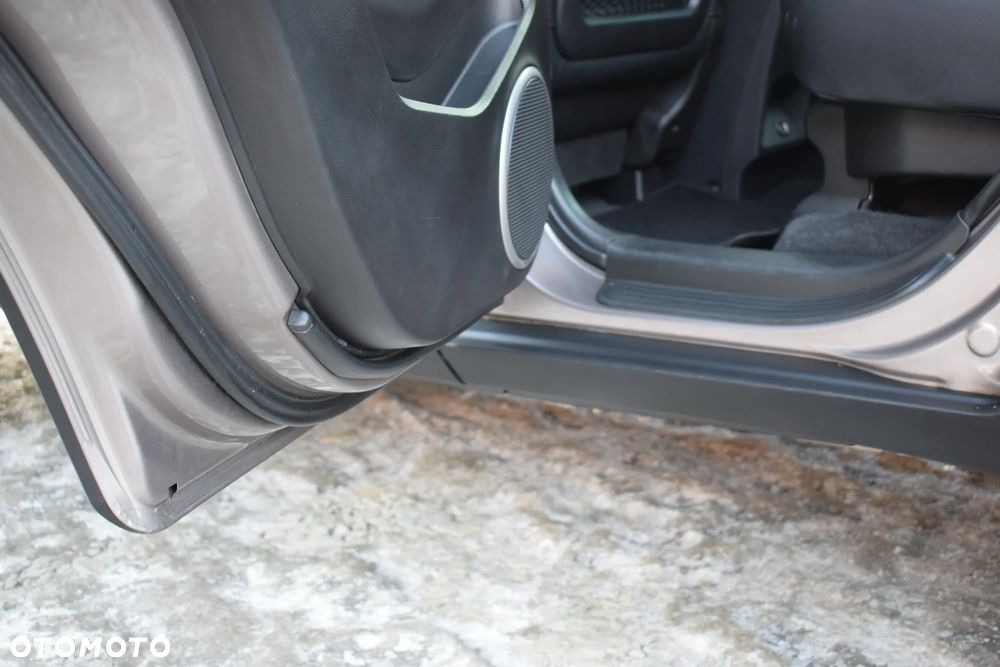 Chevrolet Captiva 2.2 2WD LS - 17