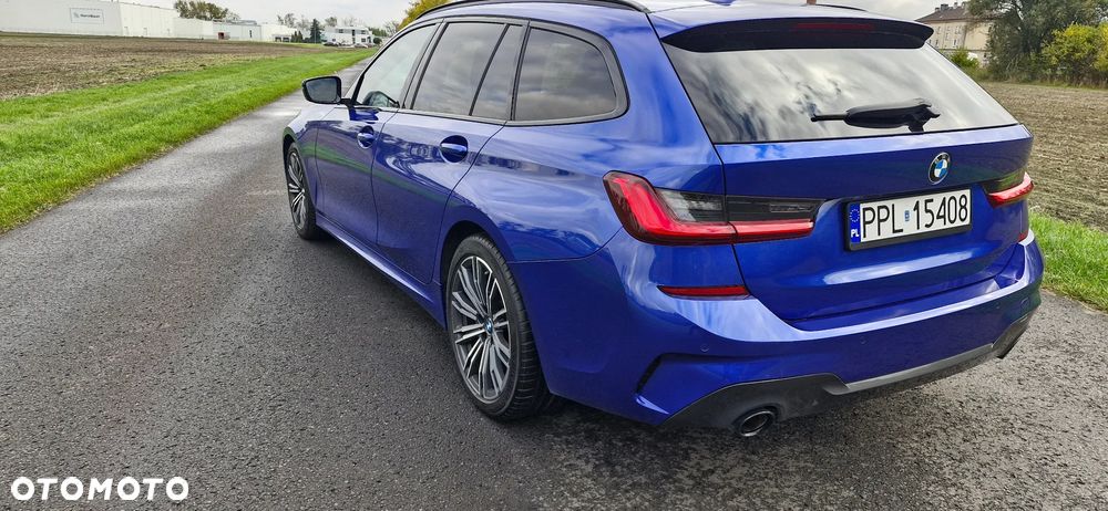 BMW Seria 3 320d Touring xDrive M Sport - 10