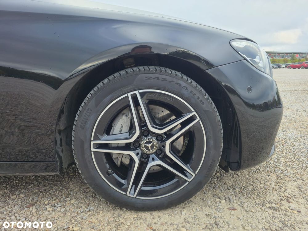 Mercedes-Benz Klasa E 300 d 4-Matic Avantgarde - 15