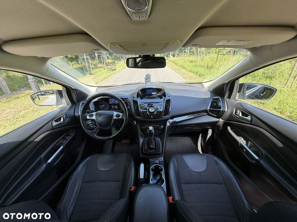 Ford Kuga - 34