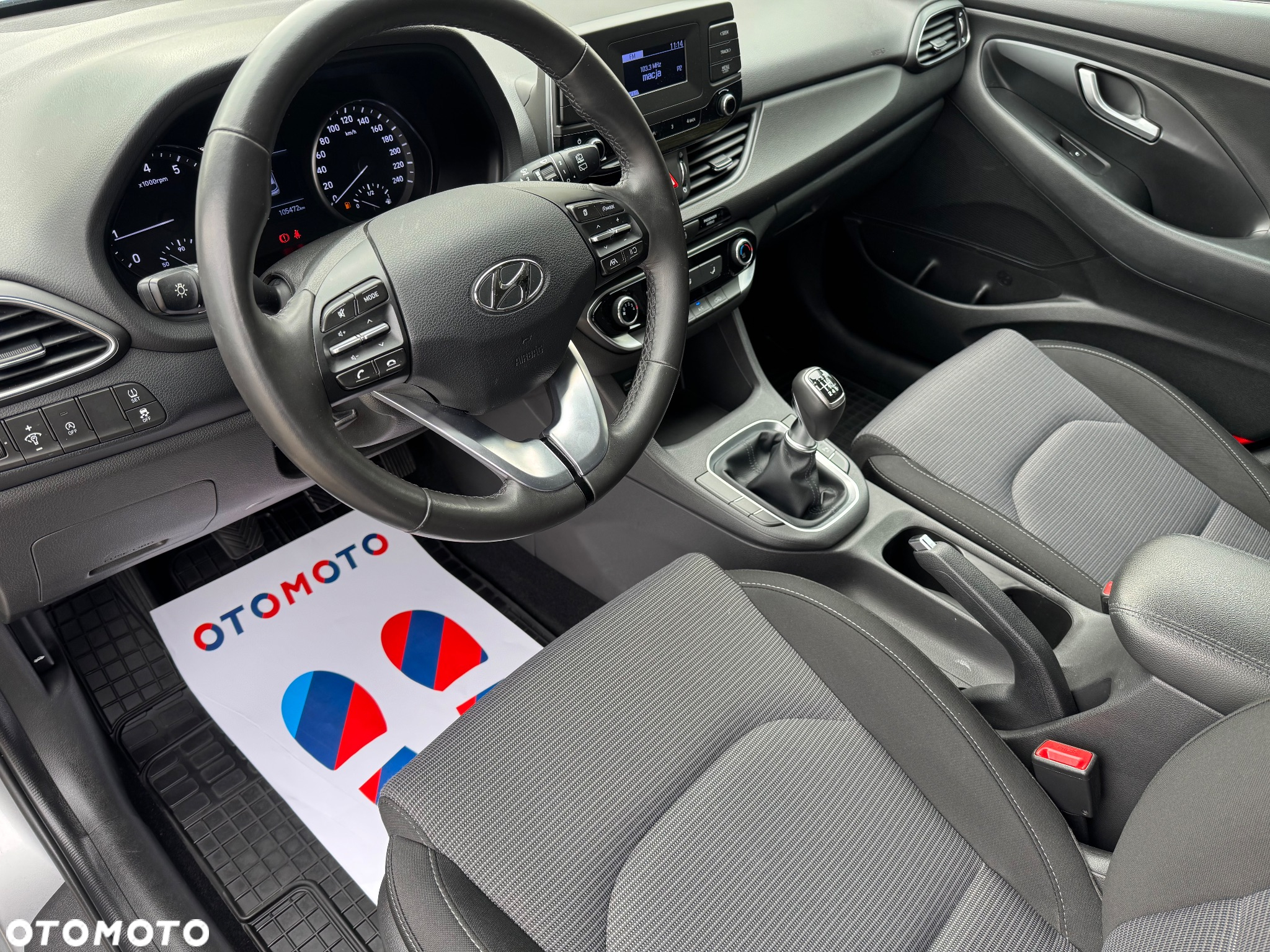 Hyundai i30 1.5 DPI Classic + - 16