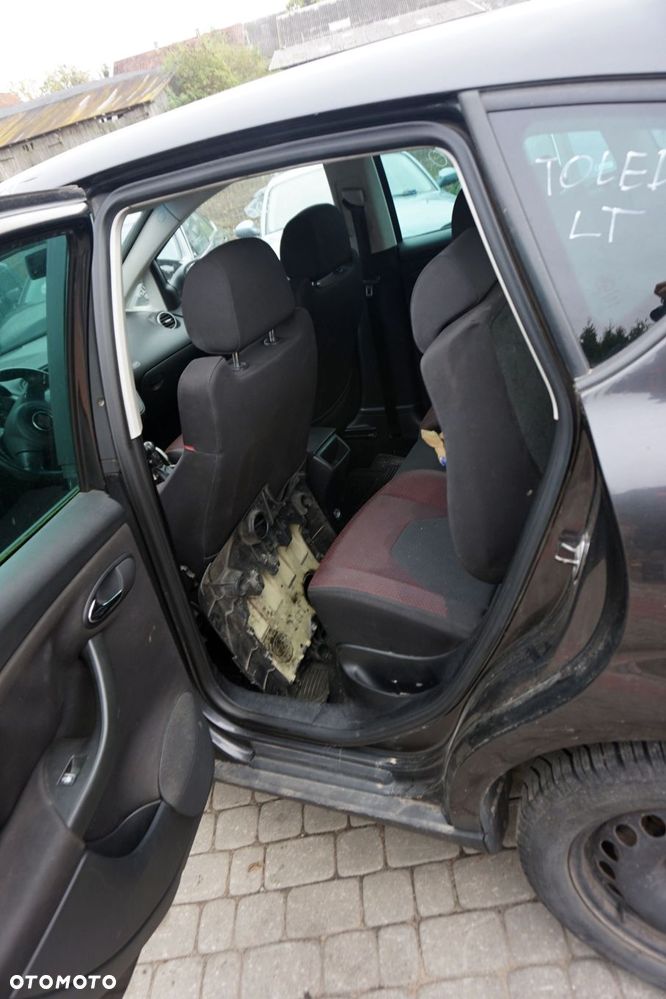 SEAT TOLEDO III 5P 2004 LS9N 2.0 TDI BKD 140KM GNE CZARNY na części - 14
