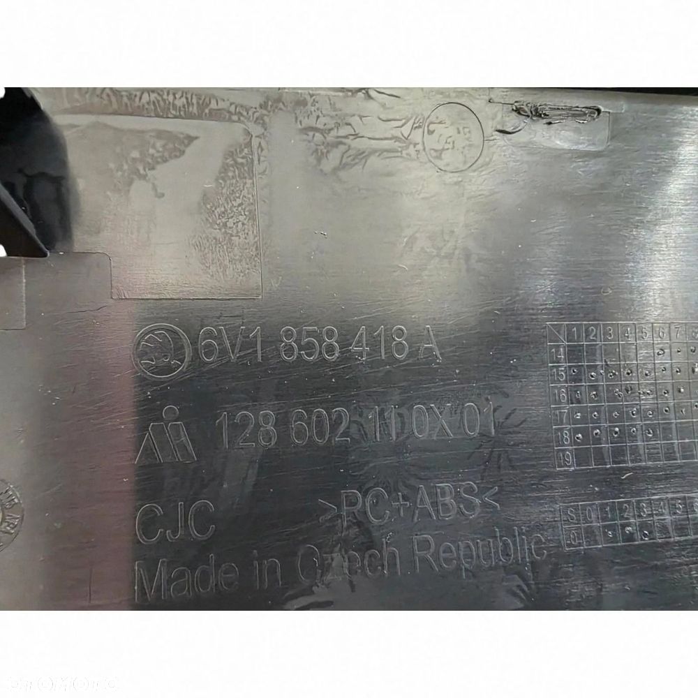 DEKOR DESKI ROZDZIELCZEJ KOMPLET SKODA FABIA III MK3 6V1858417A 6V1858418A - 8