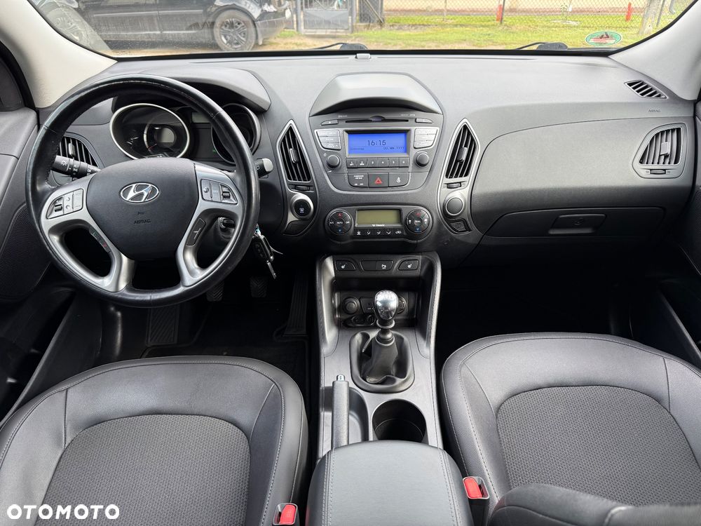 Hyundai ix35 1.7 CRDi 2WD Fifa World Cup Edition - 11