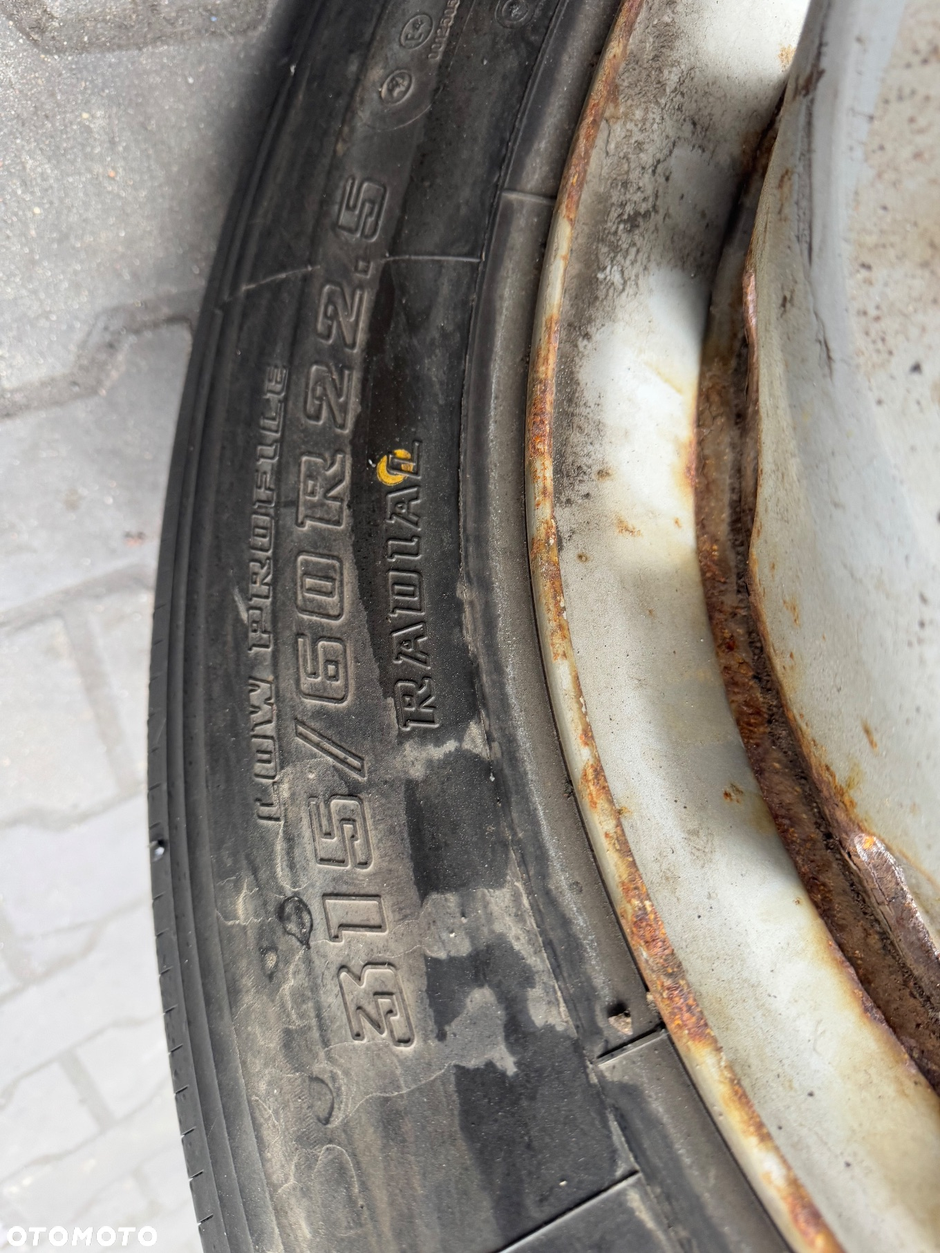 Kompletne koło, felga, opona Bridgestone 315/60 R22,5 - 3