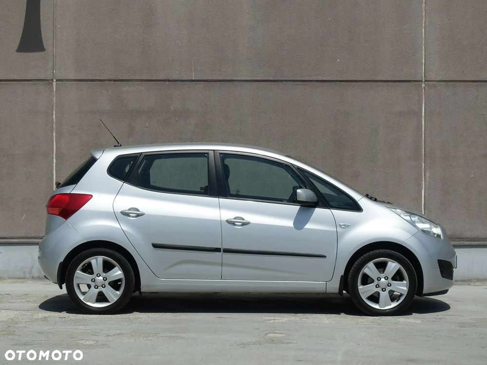 Kia Venga - 3