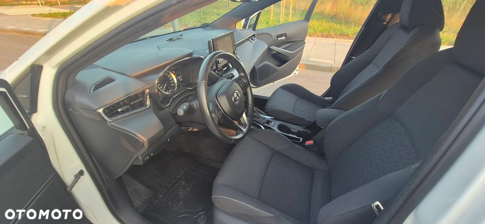 Toyota Corolla 1.8 Hybrid Comfort - 13