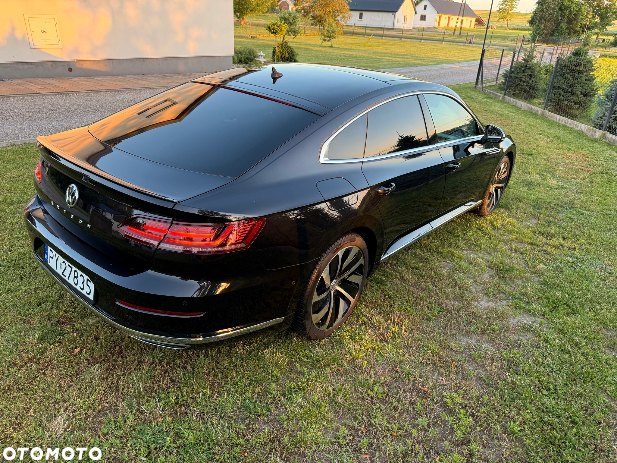 Volkswagen Arteon 2.0 TDI SCR R-Line DSG - 3