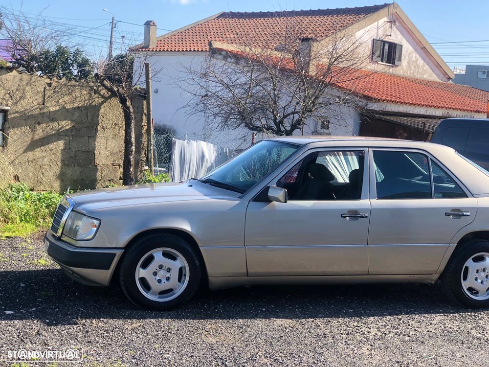 Mercedes-Benz E 250 - 8