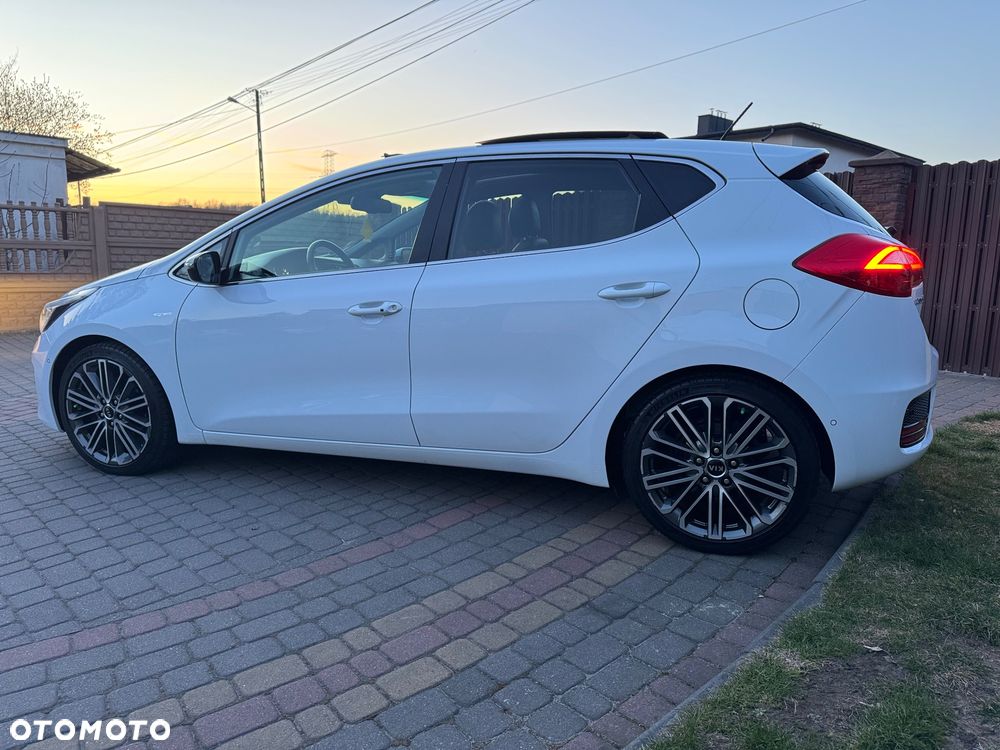 Kia Ceed 1.6 CRDi 136 ISG Platinum Edition - 30