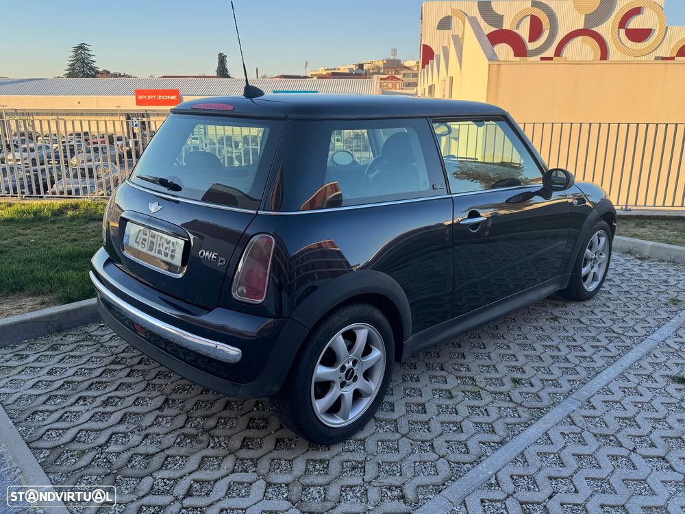 MINI 3 Portas One 1.4 D Seven - 2