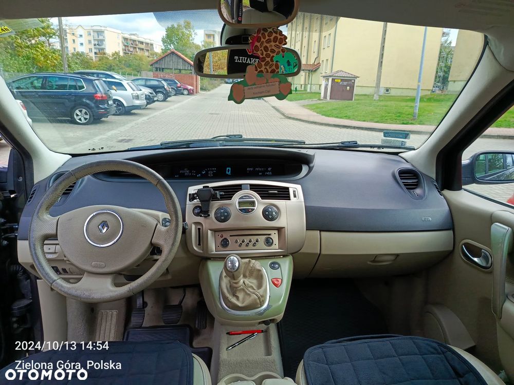 Renault Scenic 2.0 16V Emotion - 6