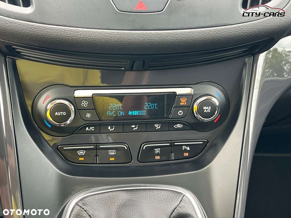 Ford Kuga - 27