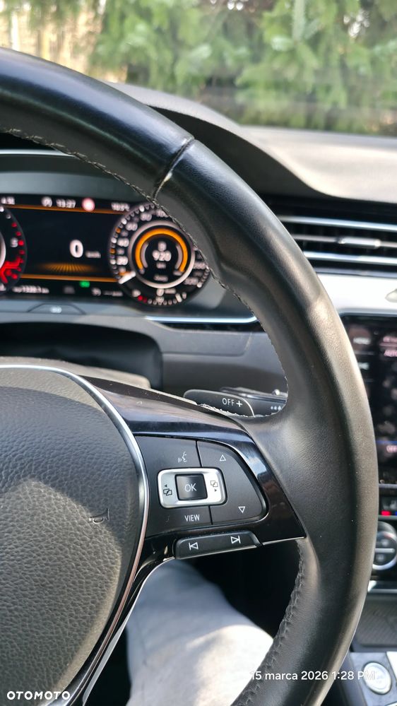 Volkswagen Passat 2.0 TDI SCR 4Mot DSG Highline - 2