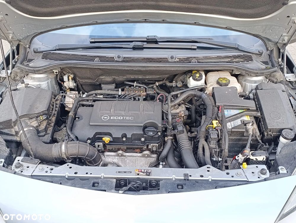Opel Astra 1.4 Turbo - 17