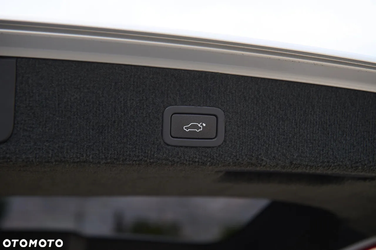 Volvo V70 D4 Black Edition - 38