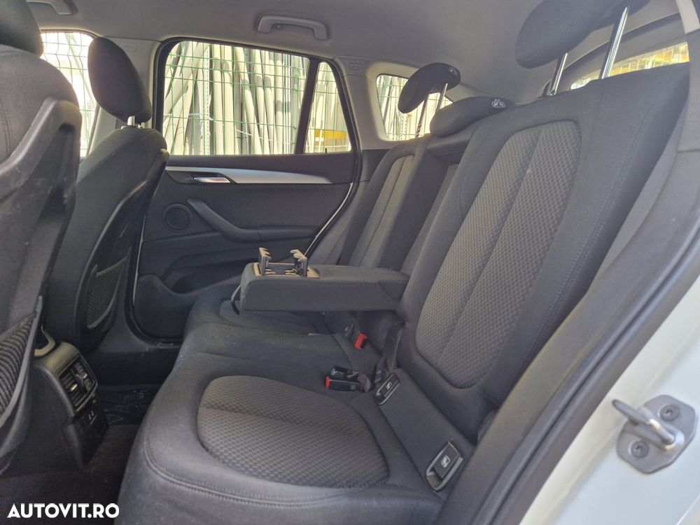 BMW X1 sDrive18d AT - 23