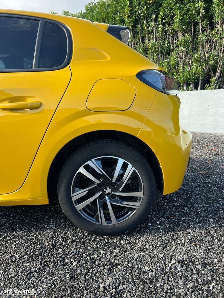 Peugeot 208 1.2 PureTech Allure - 12