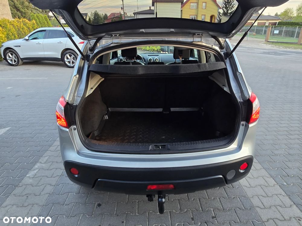 Nissan Qashqai 2.0 CVT 360 - 26